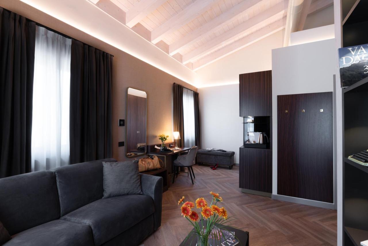 3T Boutique Hotel อีเฟรอา ภายนอก รูปภาพ